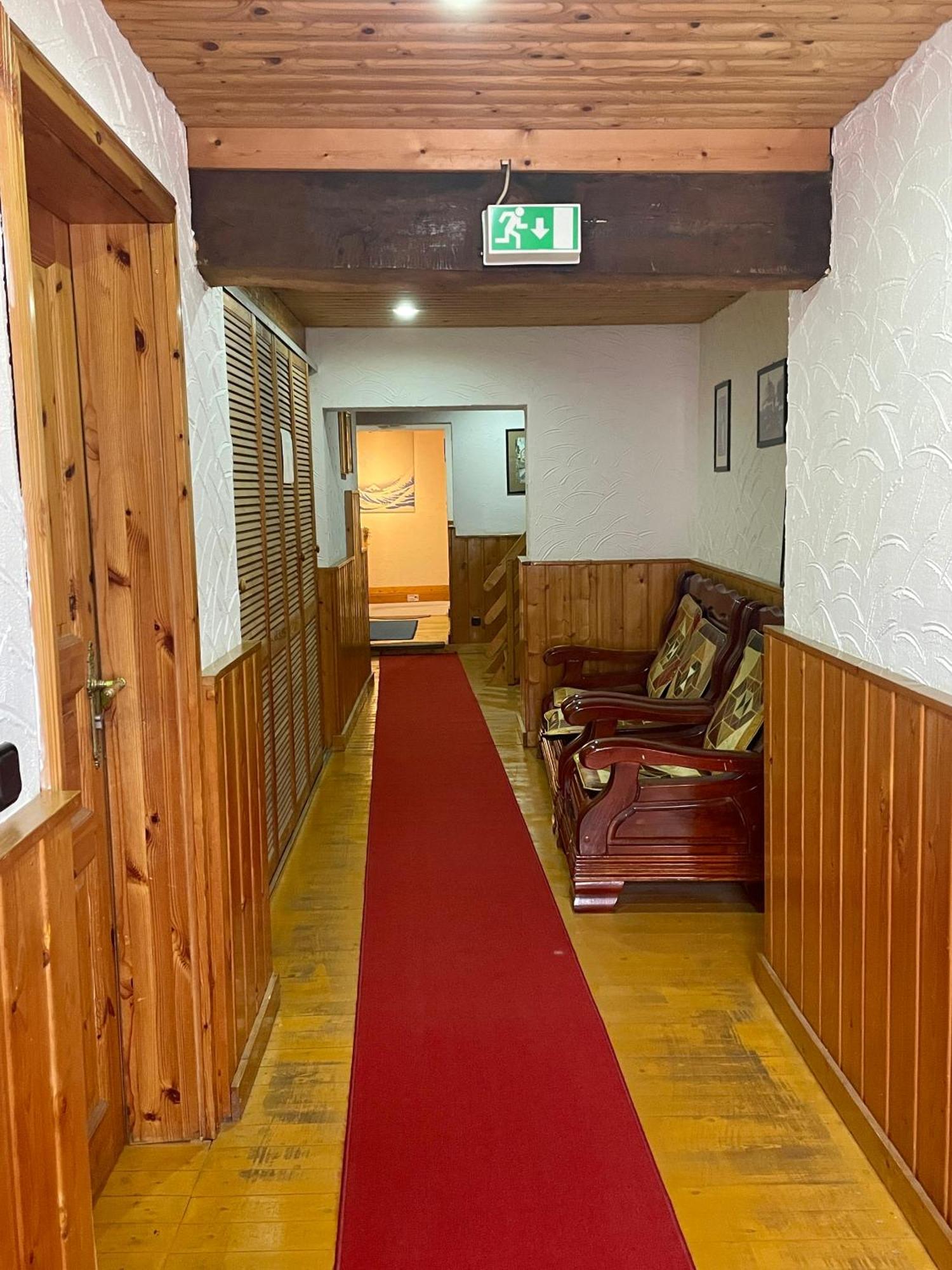 Hotel Altes Faehrhaus Дуйсбург Екстер'єр фото